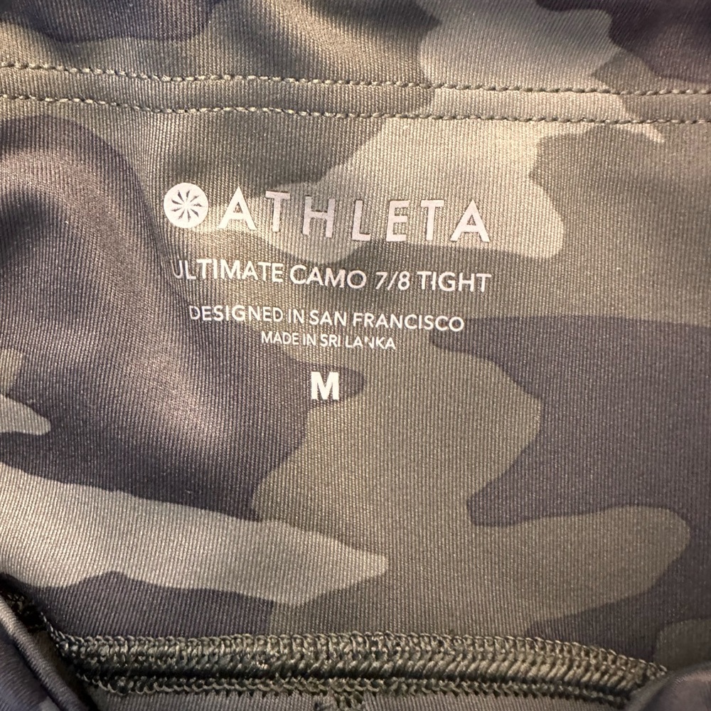 Athleta 7/8 camo pants